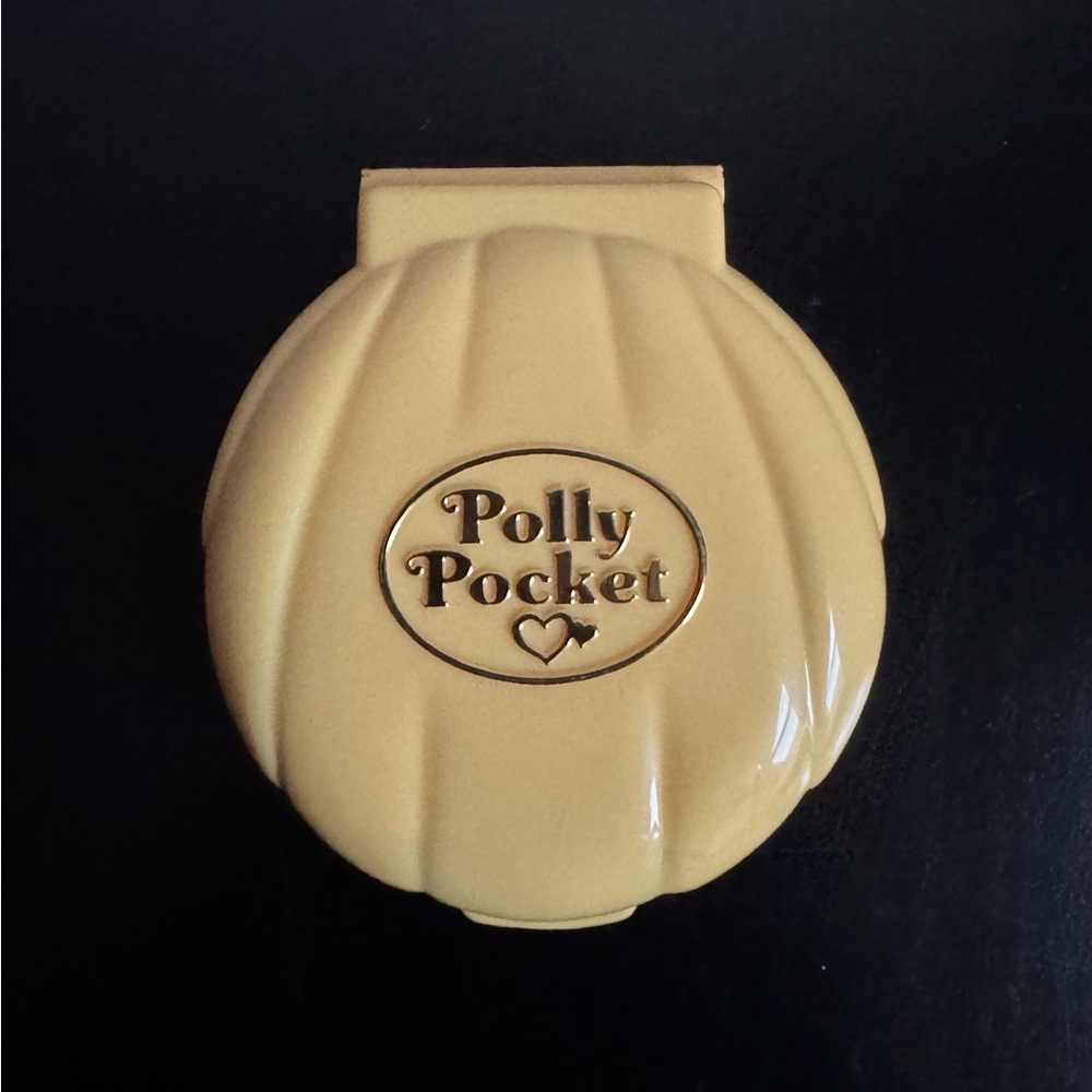 Polly Pocket Vintage Bluebird seashell compact Wedding themed with 3 dolls
